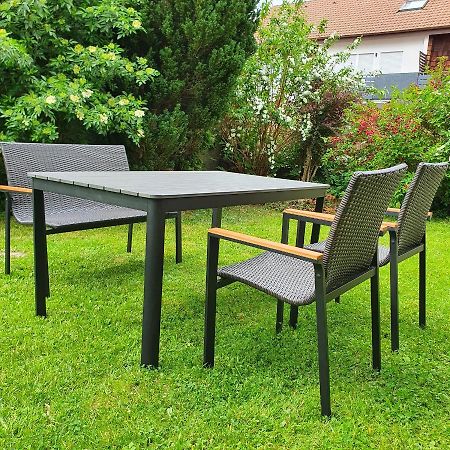 Alte Backstube - Ferienwohnung Hüttenstube und Ferienzimmer Auszeit Erkenbrechtsweiler Exterior foto